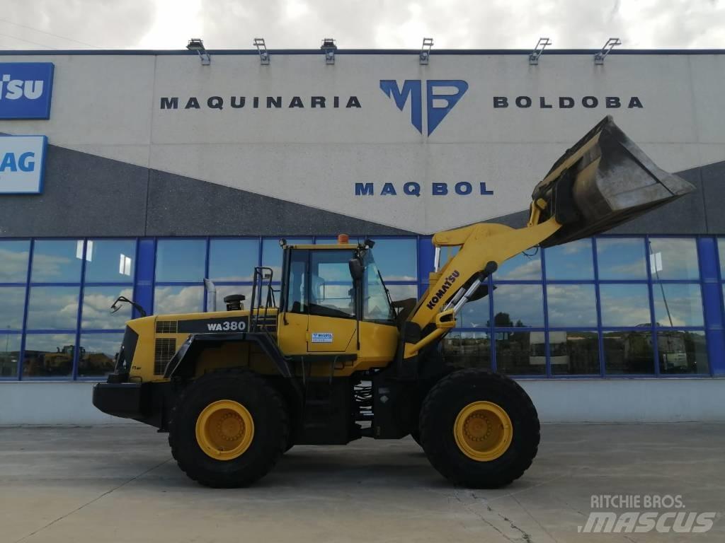 Komatsu WA 380-6 Kolové nakladače