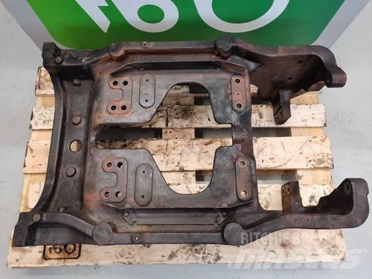 McCormick 120 frame Podvozky a zavěšení kol