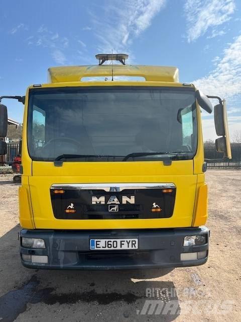 MAN 7.150 Valník s navijákem