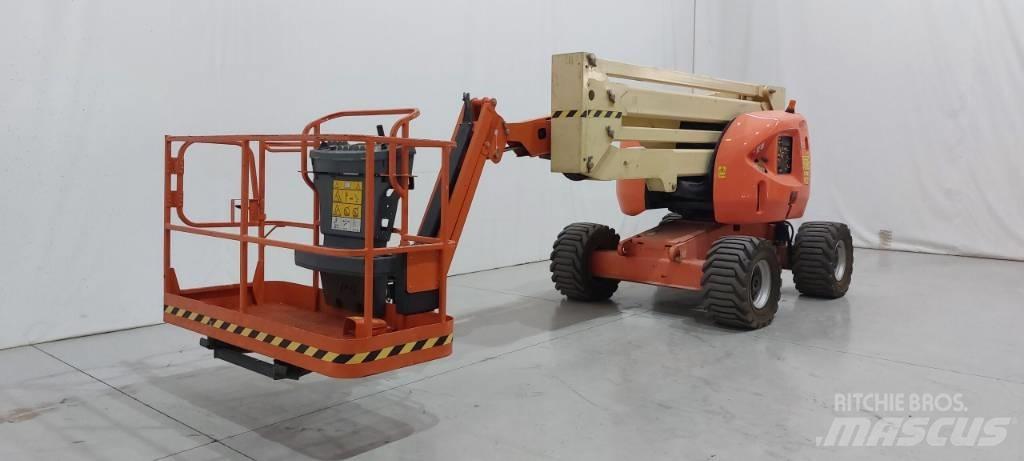 JLG 450 AJ Kloubové plošiny