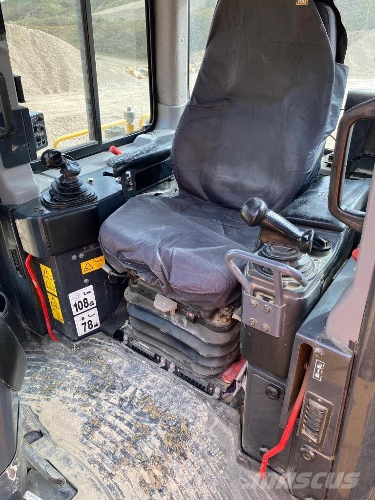 Komatsu DX65PXi-18 Pásové dozery