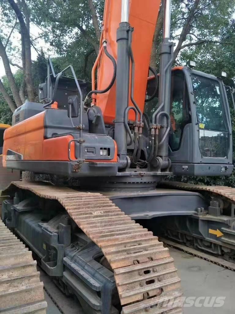 Doosan DX 530 LC-5 Pásová rýpadla