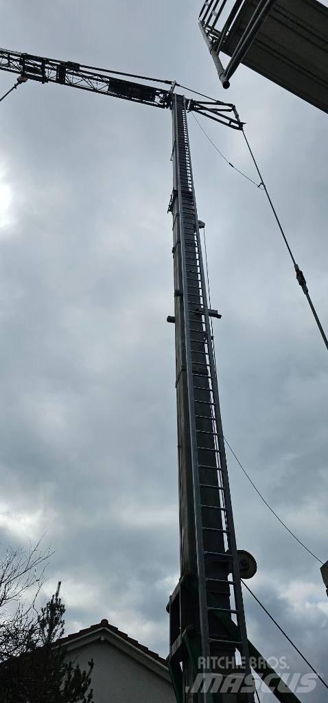 Terex Comedil CBR 32 Stavební jeřáby