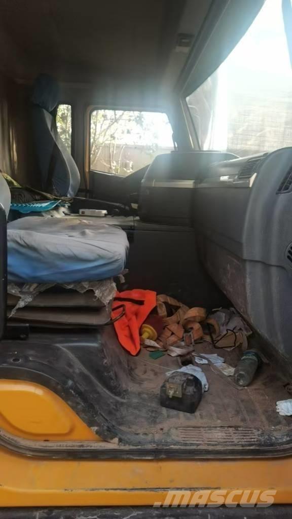 Sany STC 1000 S Univerzální terénní jeřáby