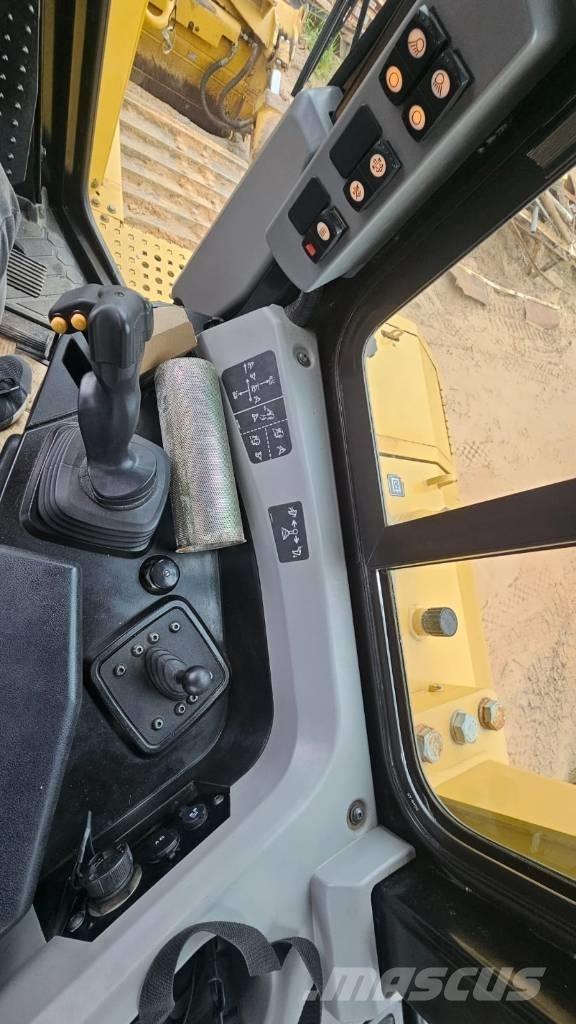 CAT D 6 T LGP Pásové dozery