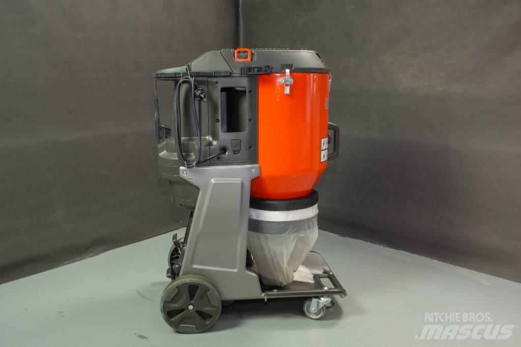 Husqvarna DE120 Stavebnictví - ostatní
