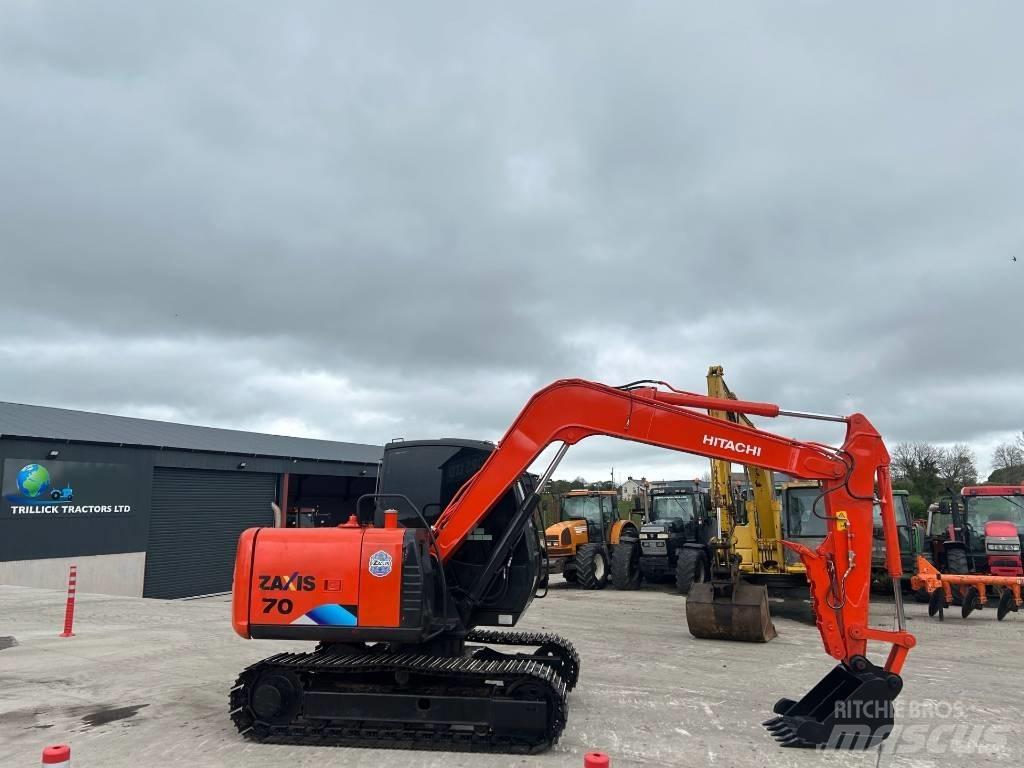 Hitachi Zaxis 70 Midi rýpadla 7t - 12t