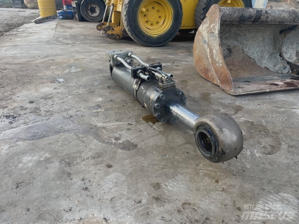 Liebherr A 910 Comp Hydraulika