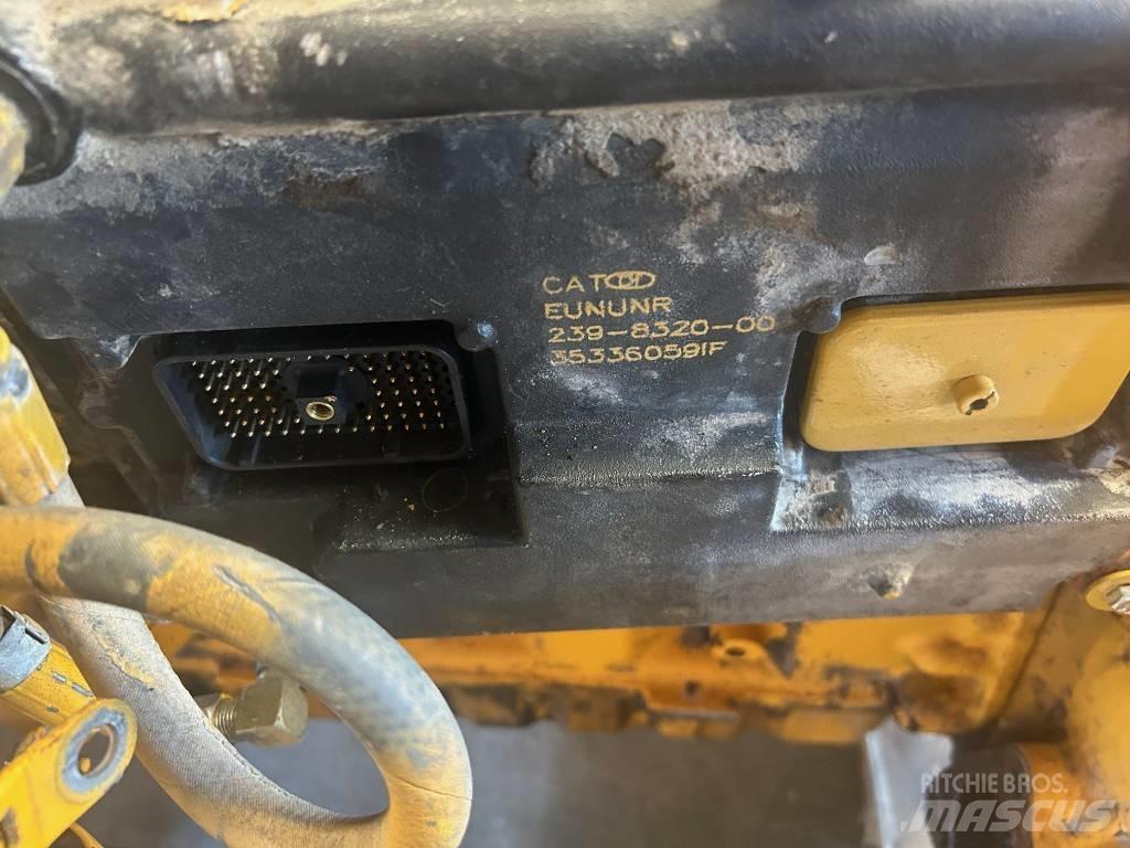 CAT C 9 Motory a jiné součásti