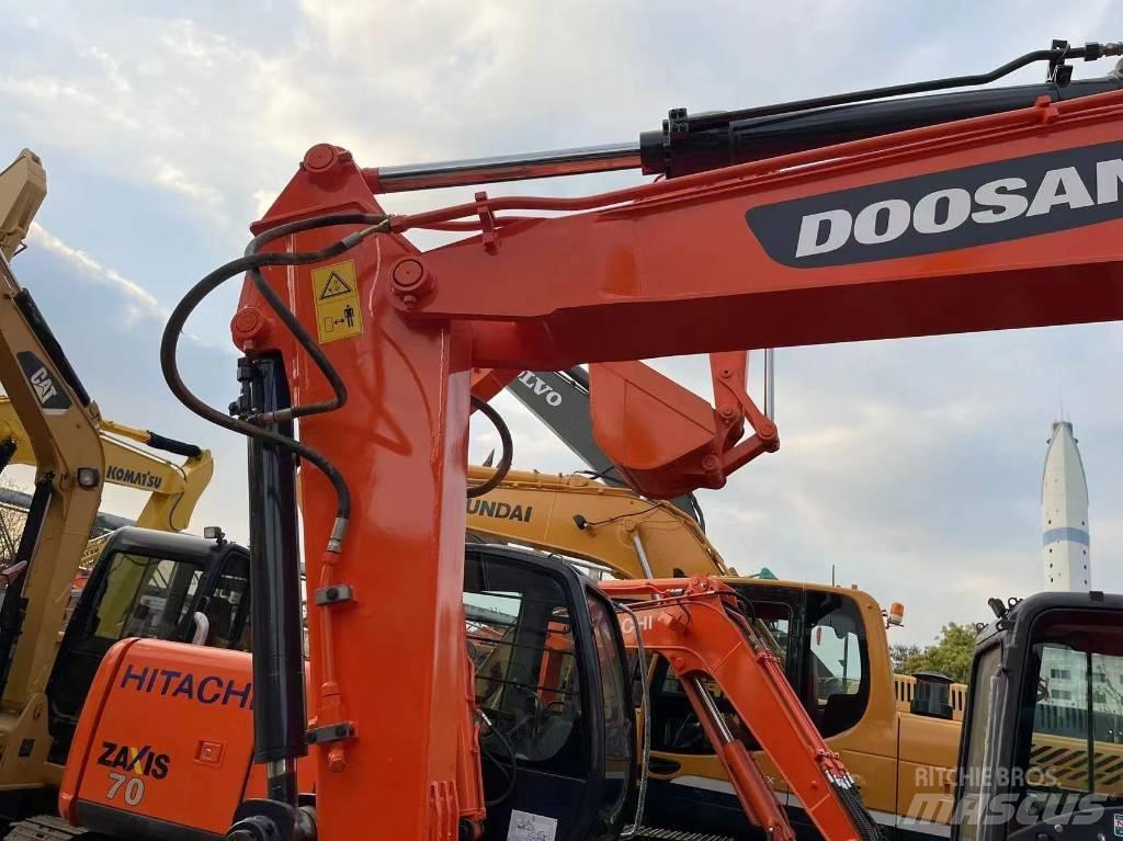 Doosan DX 75 Pásová rýpadla