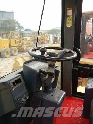 CAT 966 H Kolové nakladače