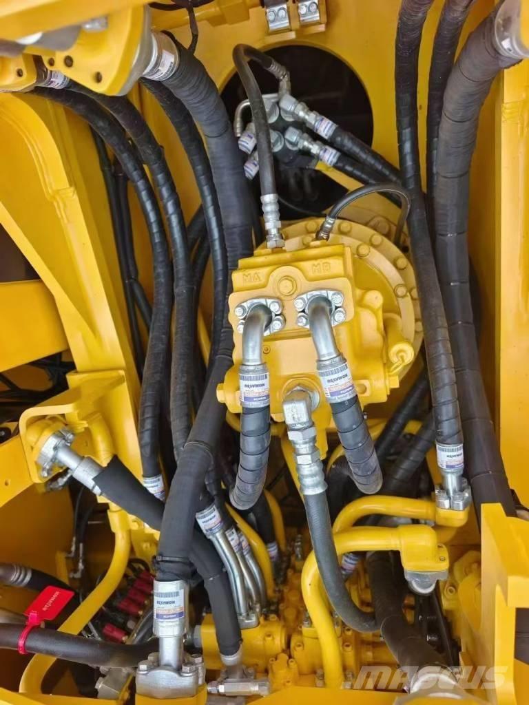 Komatsu 350-8 Pásová rýpadla