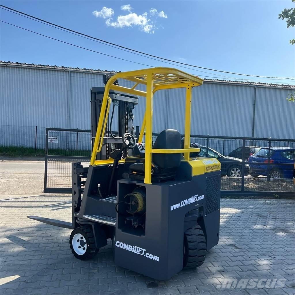 Combilift CBE 3000 4 cestní vysokozdvižné vozíky