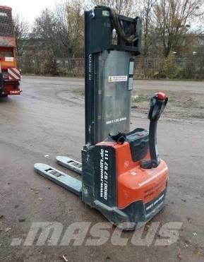 Toyota BT SWE 120 L Ruční paletové vozíky