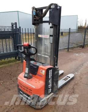Toyota BT SWE 120 L Ruční paletové vozíky