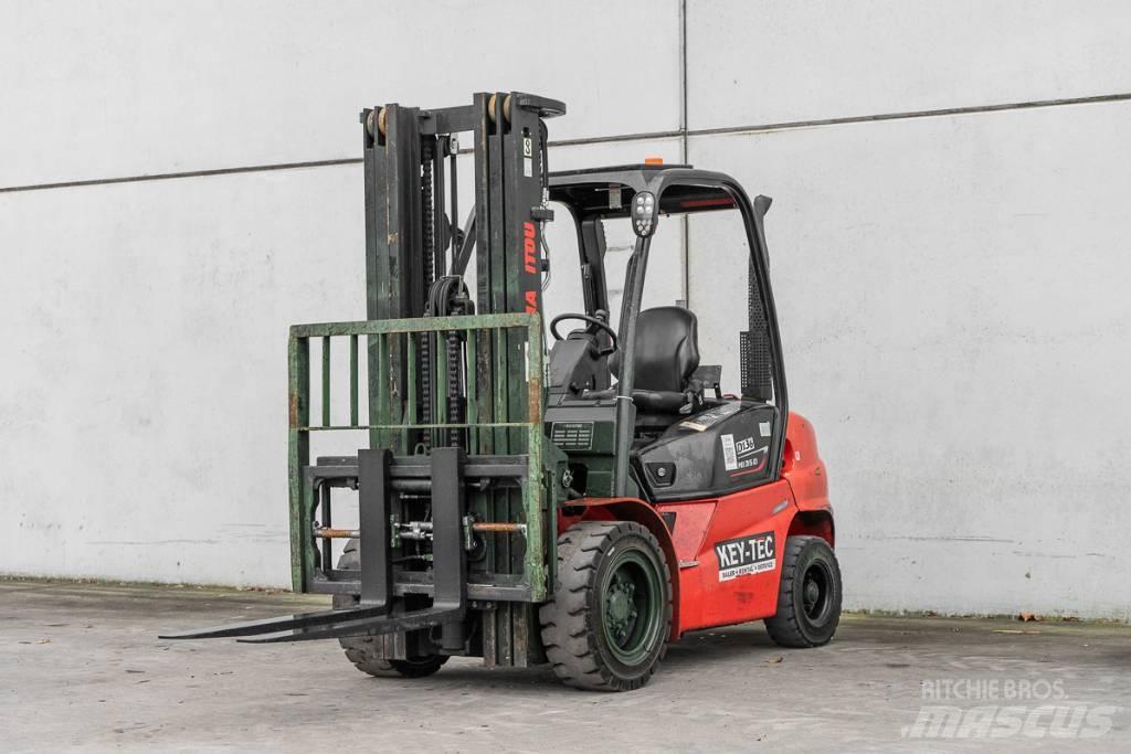 Manitou MI 35 D Dieselové vozíky