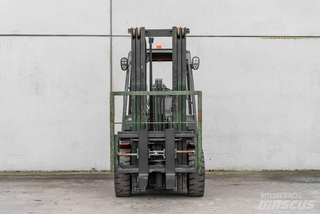 Manitou MI 35 D Dieselové vozíky