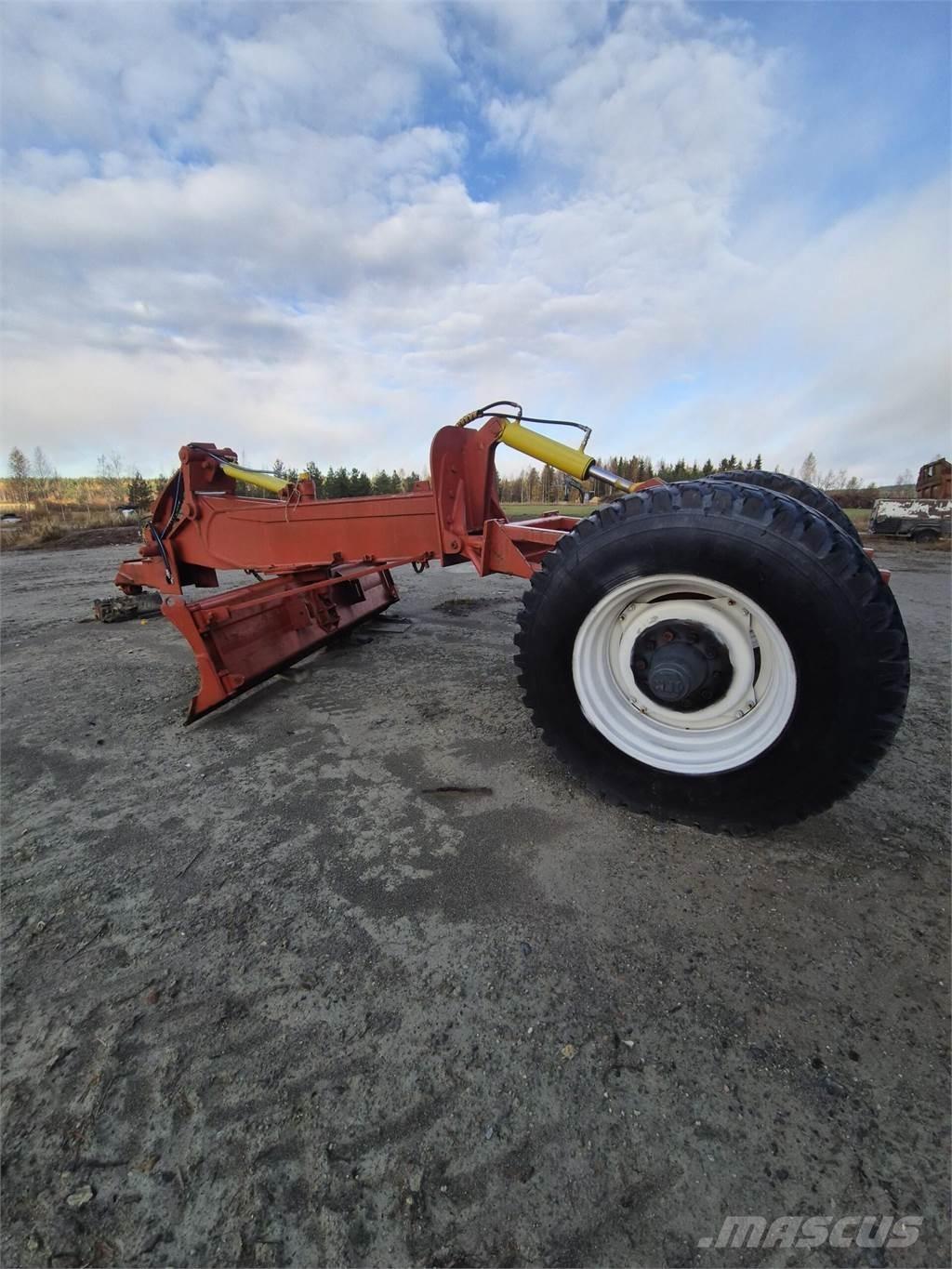  Peltolana omateko Tažené radlice