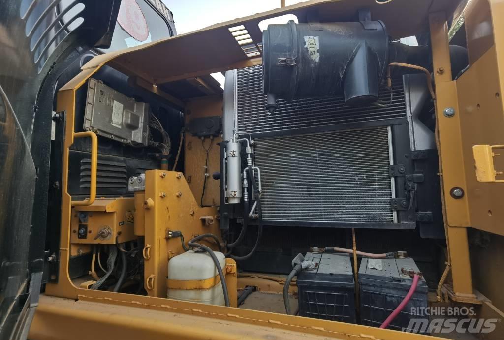 CAT 315 D2 Pásová rýpadla