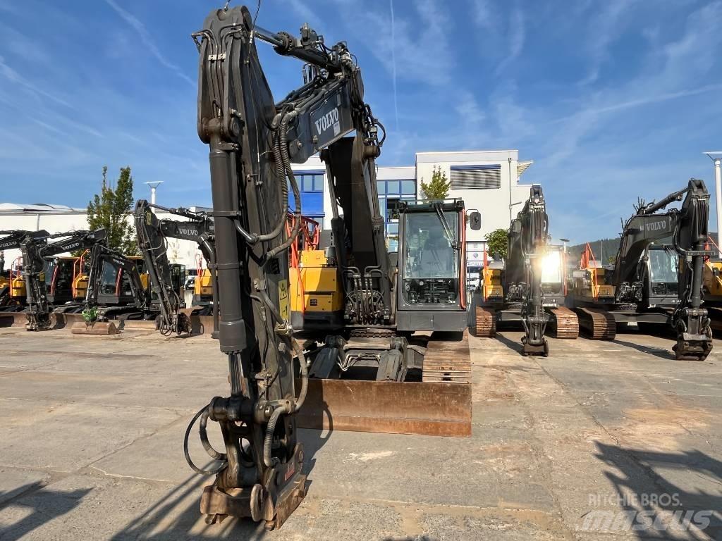 Volvo ECR235EL Pásová rýpadla