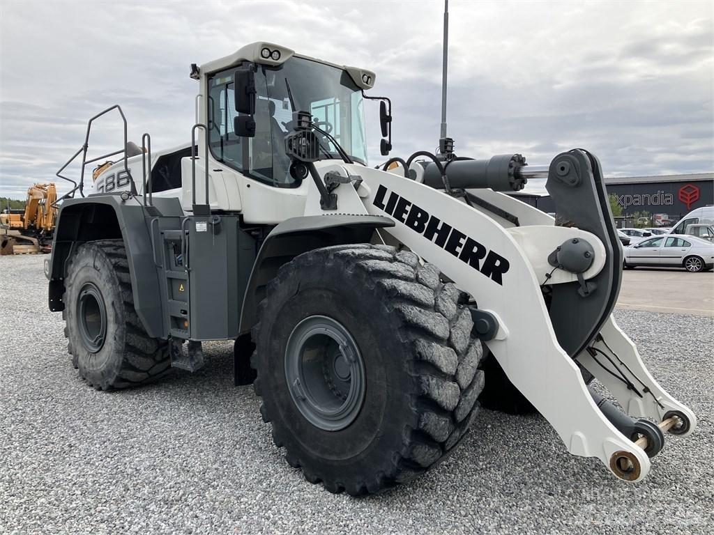 Liebherr L586 Xpower Kolové nakladače