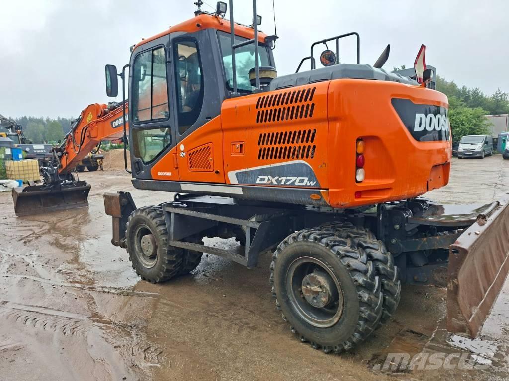 Doosan DX 170 W Kolová rýpadla