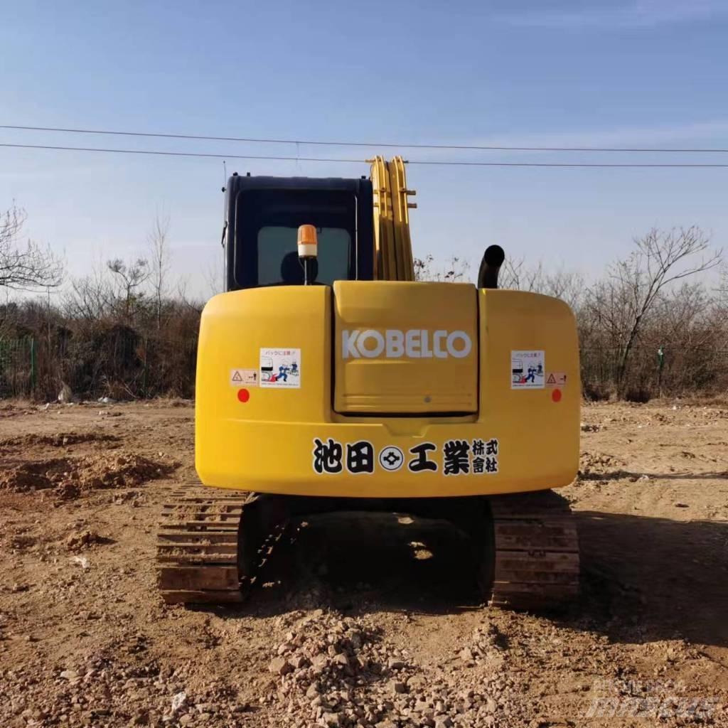 Kobelco SK75-8 Midi rýpadla 7t - 12t