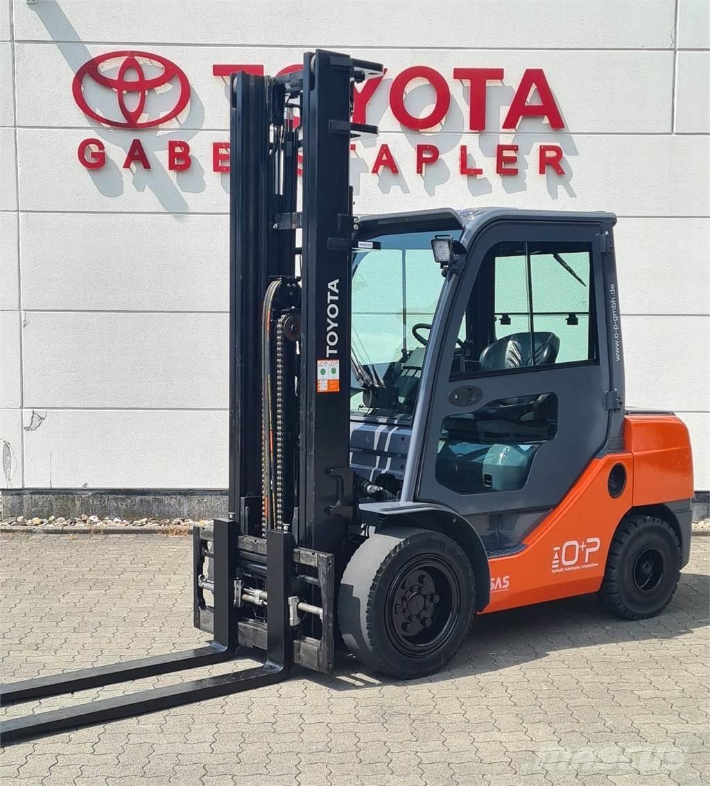 Toyota 02-8FDJF35 Dieselové vozíky