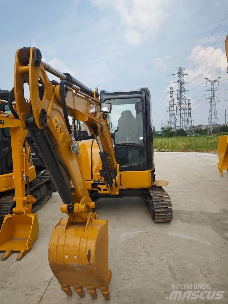 CAT 303.5 E CR Mini rýpadla < 7t