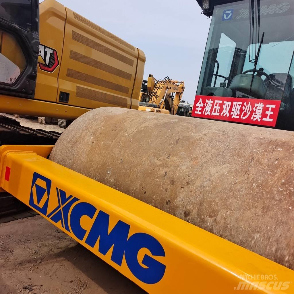 XCMG XS 142 J Tandemové válce