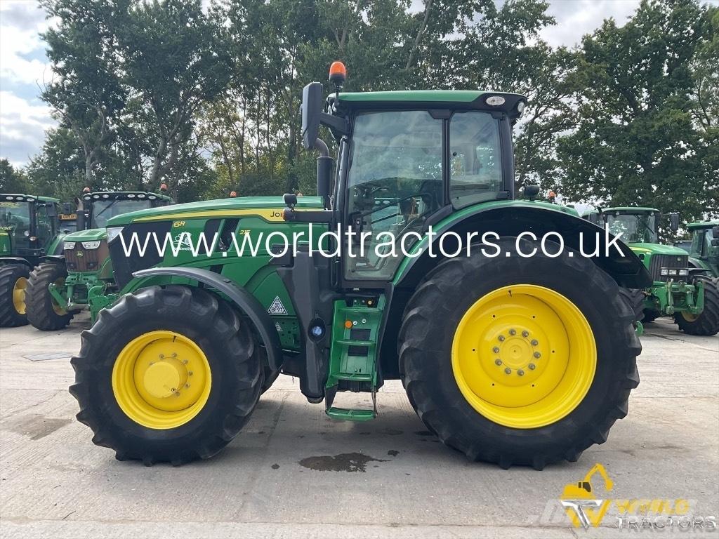 John Deere 6215 R Traktory
