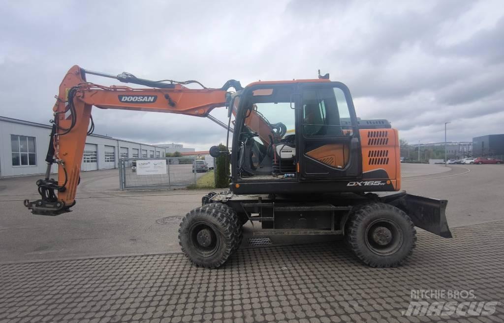 Doosan DX 165 W Kolová rýpadla