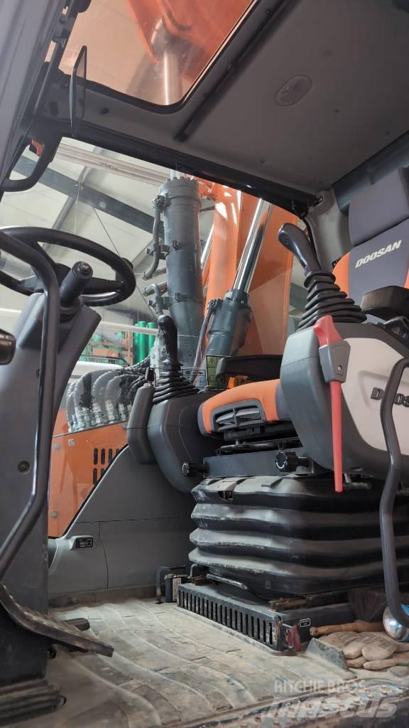 Doosan DX 165 W Kolová rýpadla