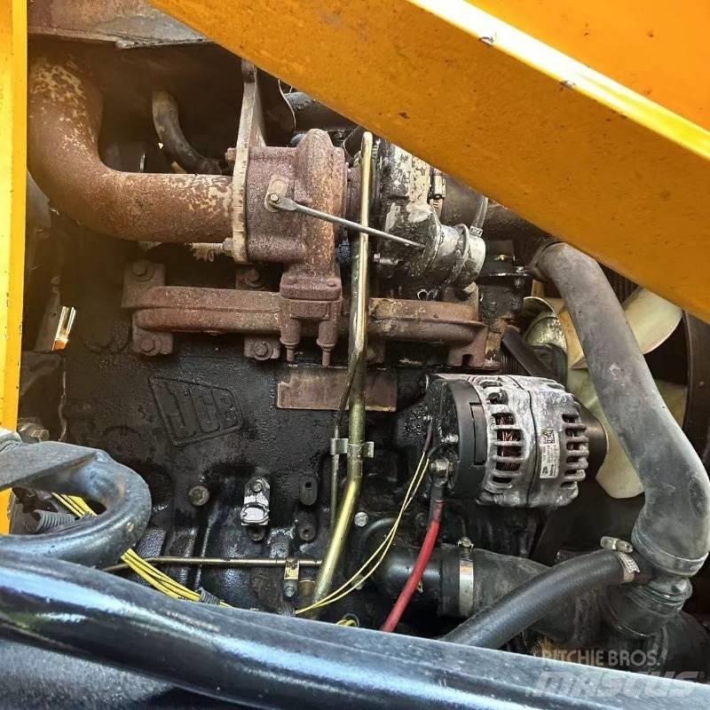 JCB 4 CX Rýpadlo-nakladače