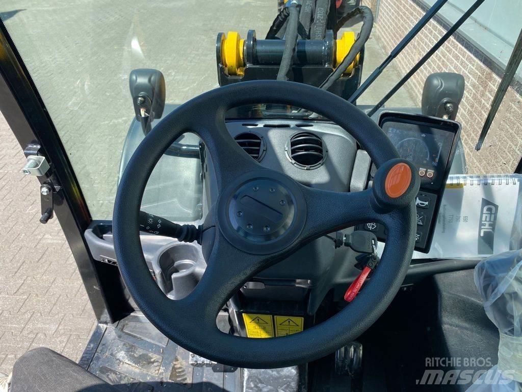 Gehl AL650 Kolové nakladače