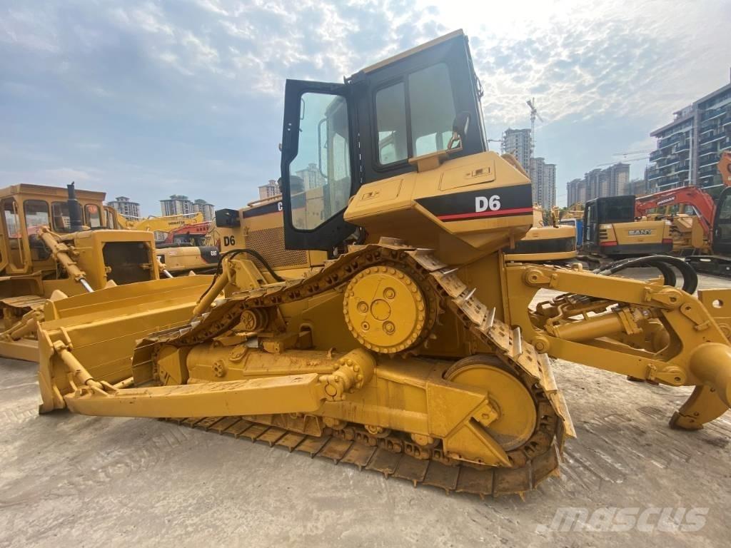 CAT D6R Pásové dozery
