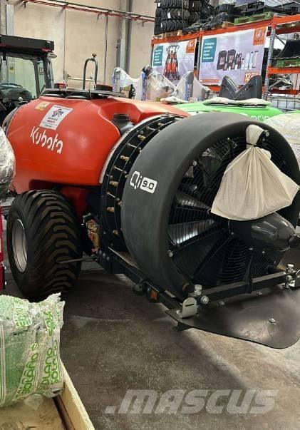 Kubota XTA3320 Tažené postřikovače