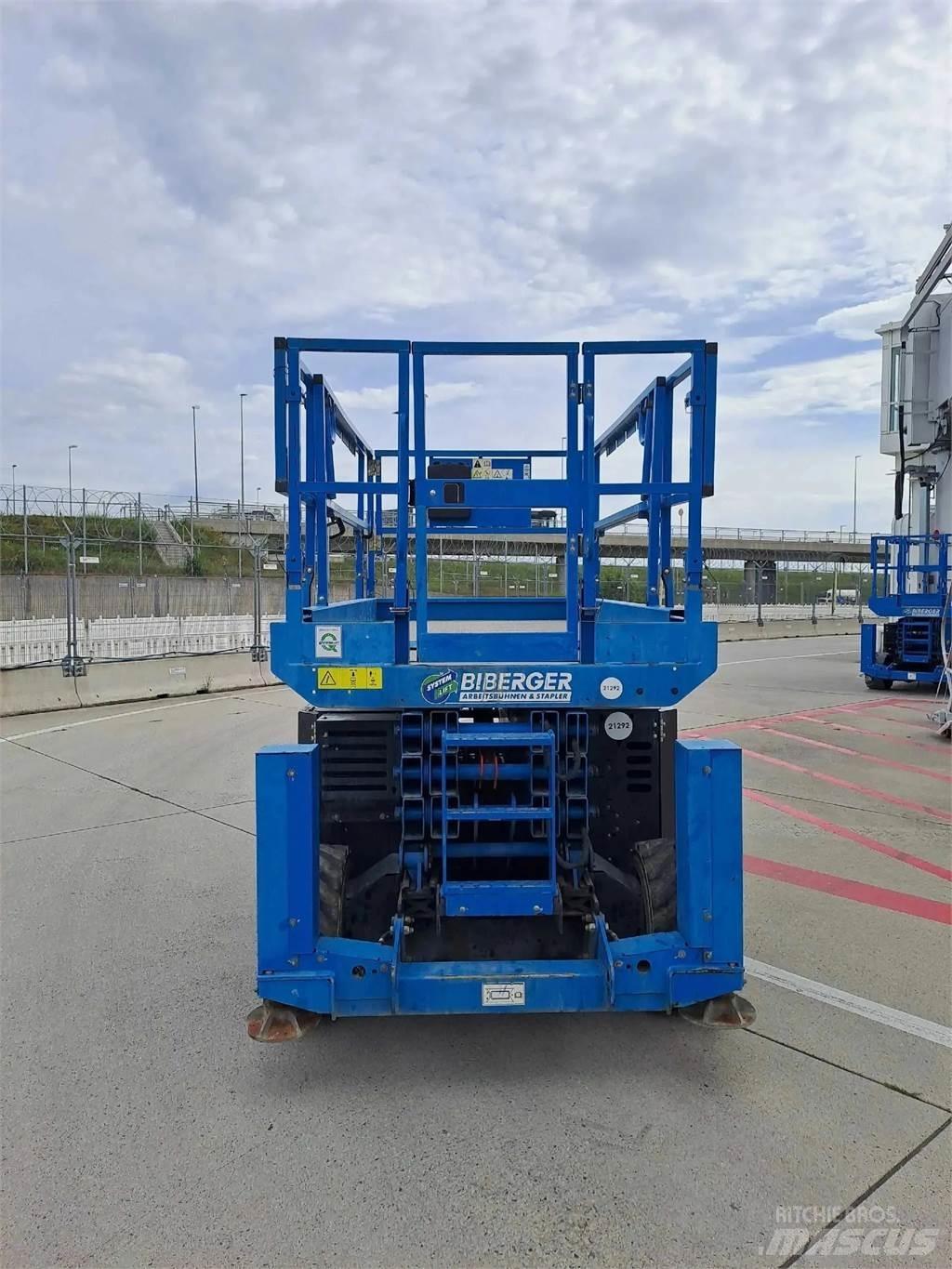 Genie GS 3369 RT Nůžková zvedací plošina