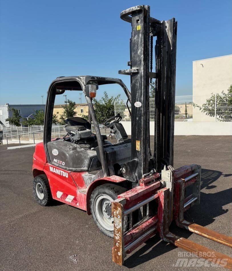Manitou MI 35 D Dieselové vozíky