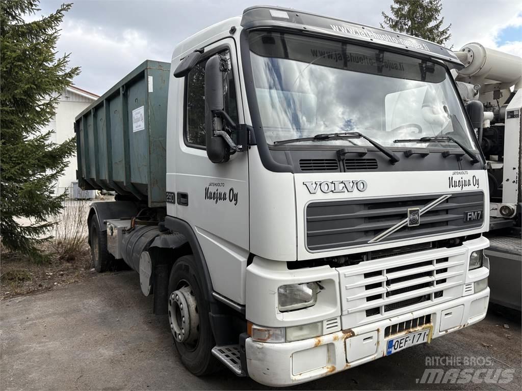 Volvo FM7 Lanový nosič kontejnerů