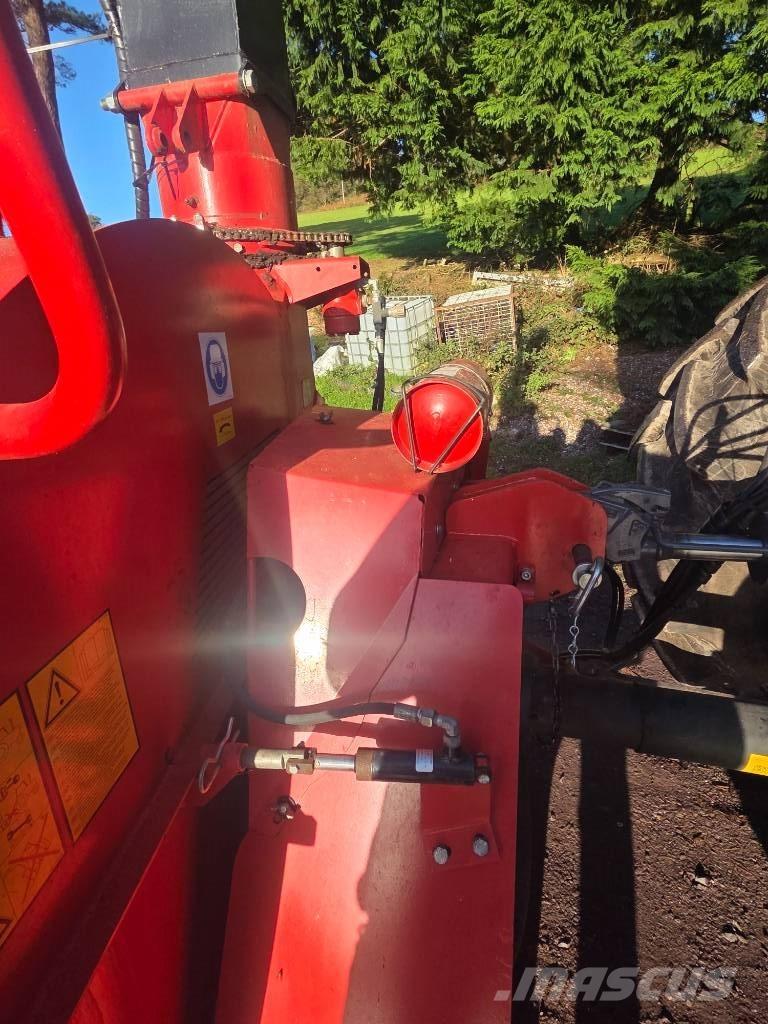 Valtra T 163 Lesní traktory