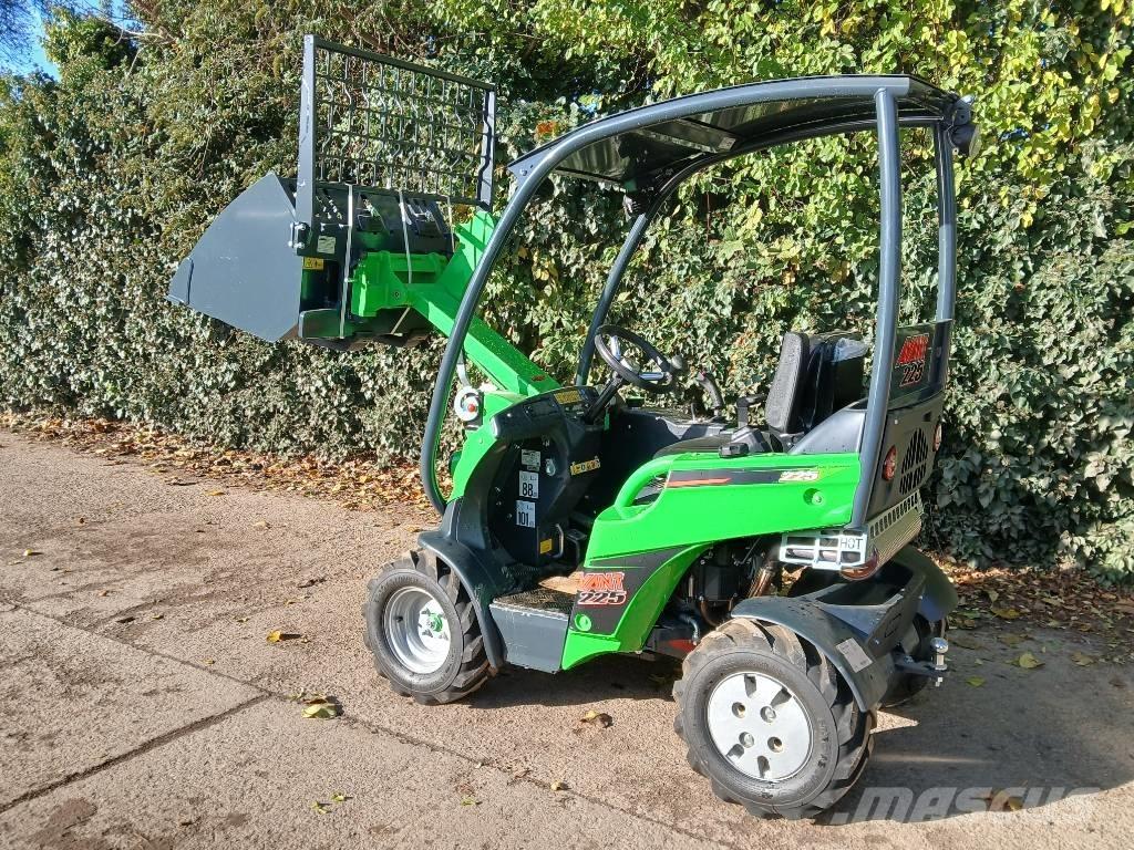 Avant 225 Víceúčelové nakladače