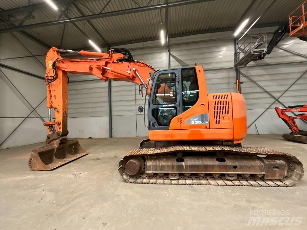 Doosan DX 235 LCR Pásová rýpadla