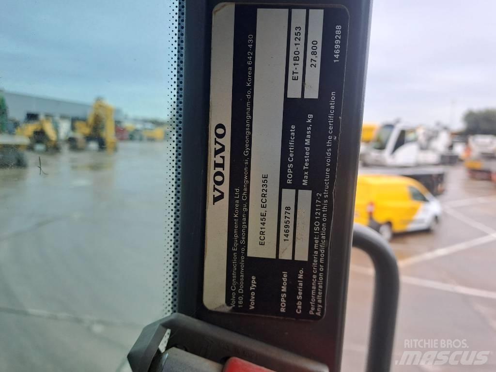 Volvo ECR235EL Pásová rýpadla