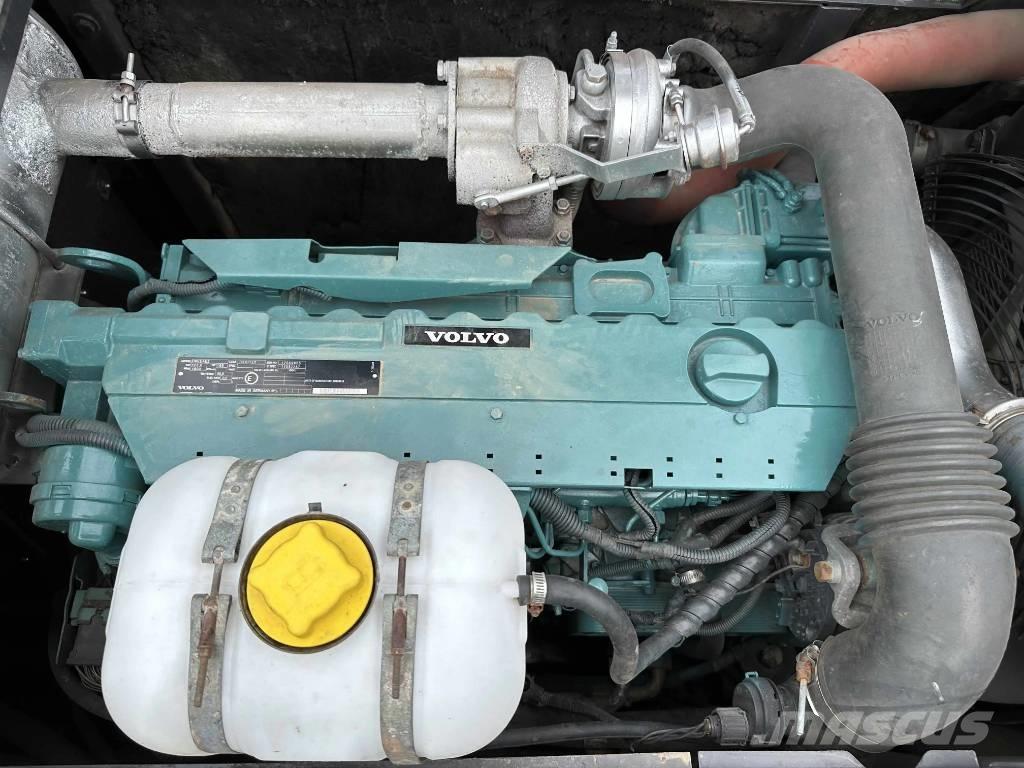 Volvo EC210D Pásová rýpadla