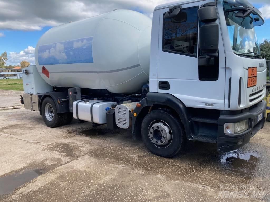 Iveco 135E25 Cisternové vozy