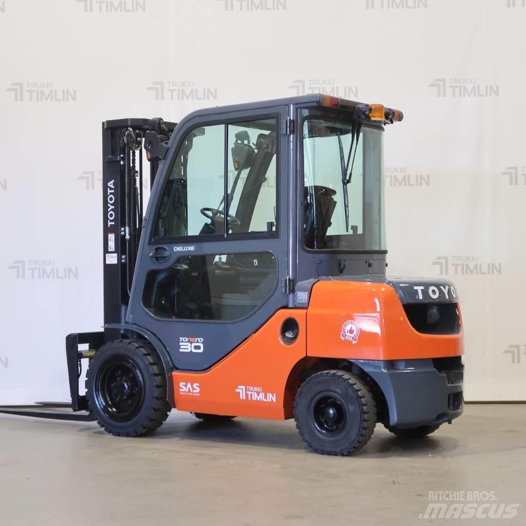 Toyota 02-8FDF30 Dieselové vozíky