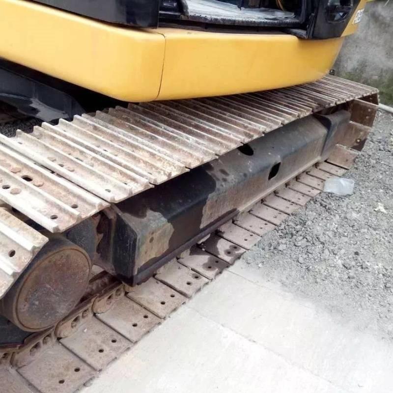 CAT 308 Mini rýpadla < 7t