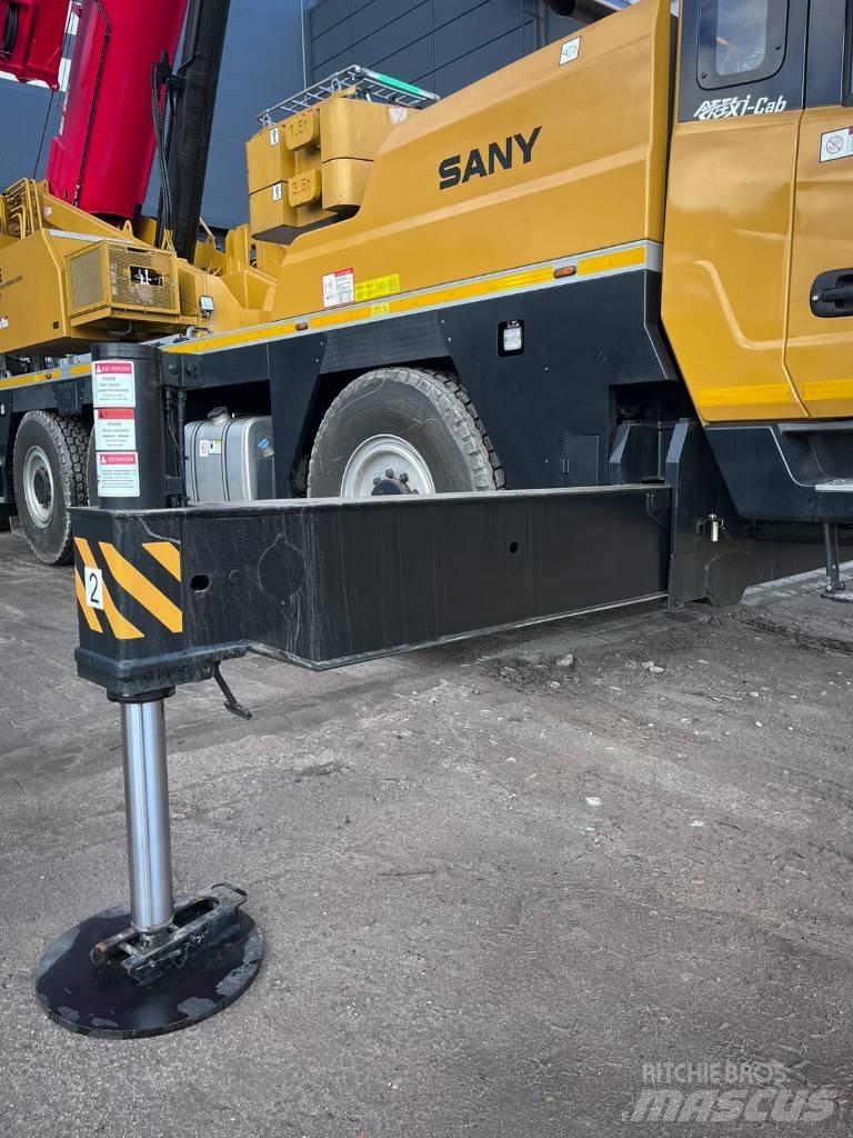 Sany SAC 600 E Univerzální terénní jeřáby