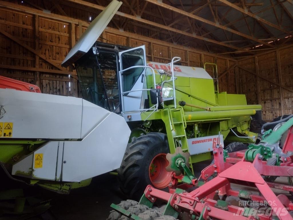 CLAAS 68 S Sklízecí mlátičky